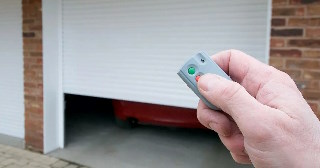 Купить автоматику для рулонных ворот Вязьма, цена от 2698 руб.