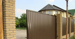 Купить откатные ворота из профнастила Вязьма, цена от 1731 руб.