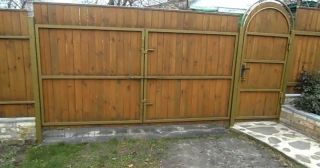 Купить распашные ворота деревянные Вязьма, цена от 2698 руб.